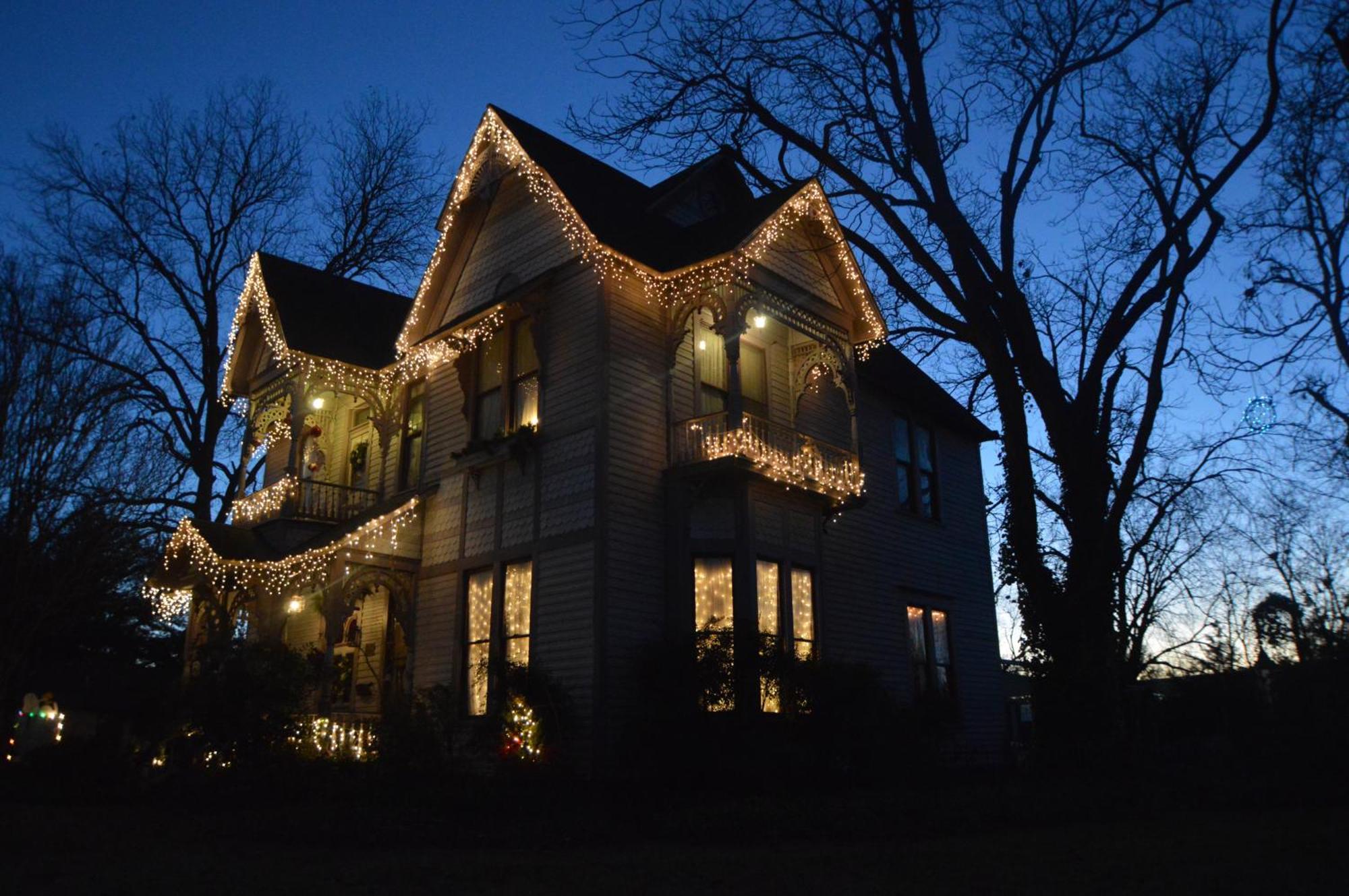 Carleton House Bed And Breakfast Bonham Екстериор снимка